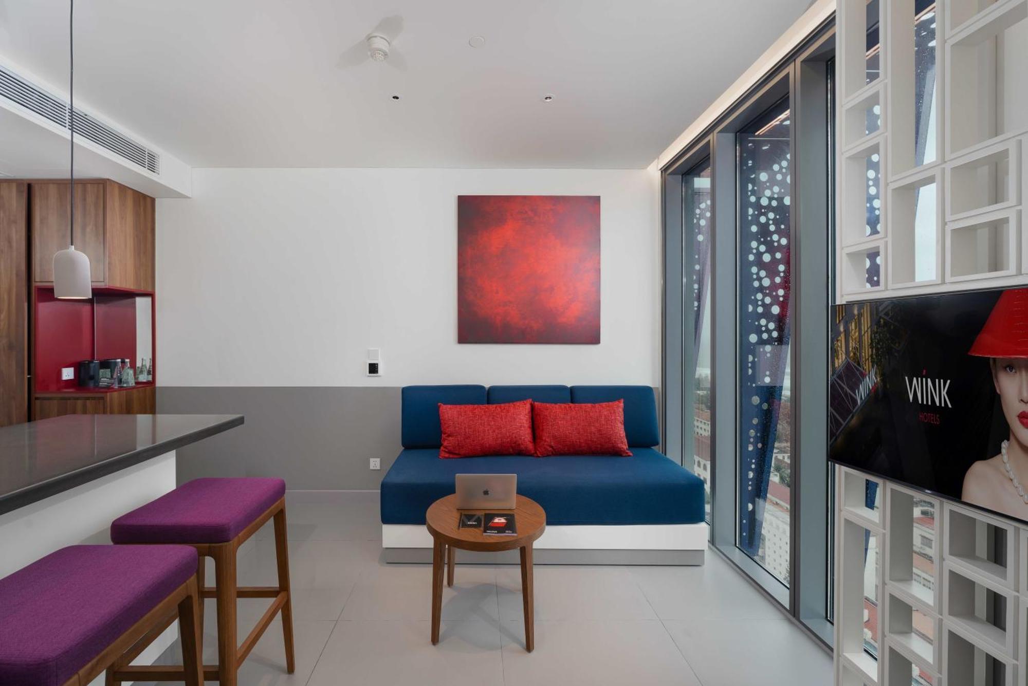 Wink Icon Hotel Danang Riverside - Luxury Suites - 24Hrs Stay & Rooftop Pool Bar Exterior photo